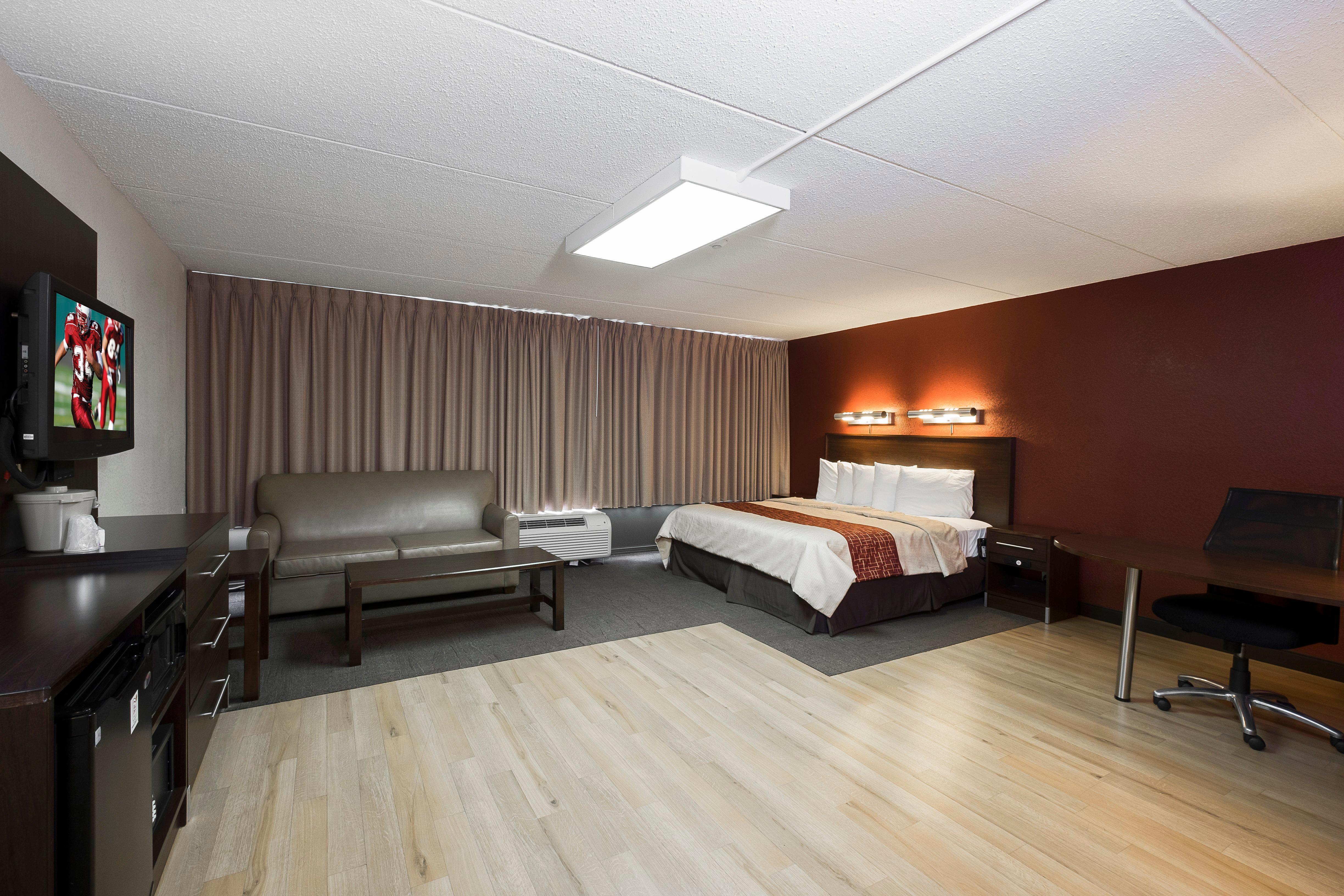 Red Roof Inn Plus+ Boston - Woburn/ Burlington Exterior foto