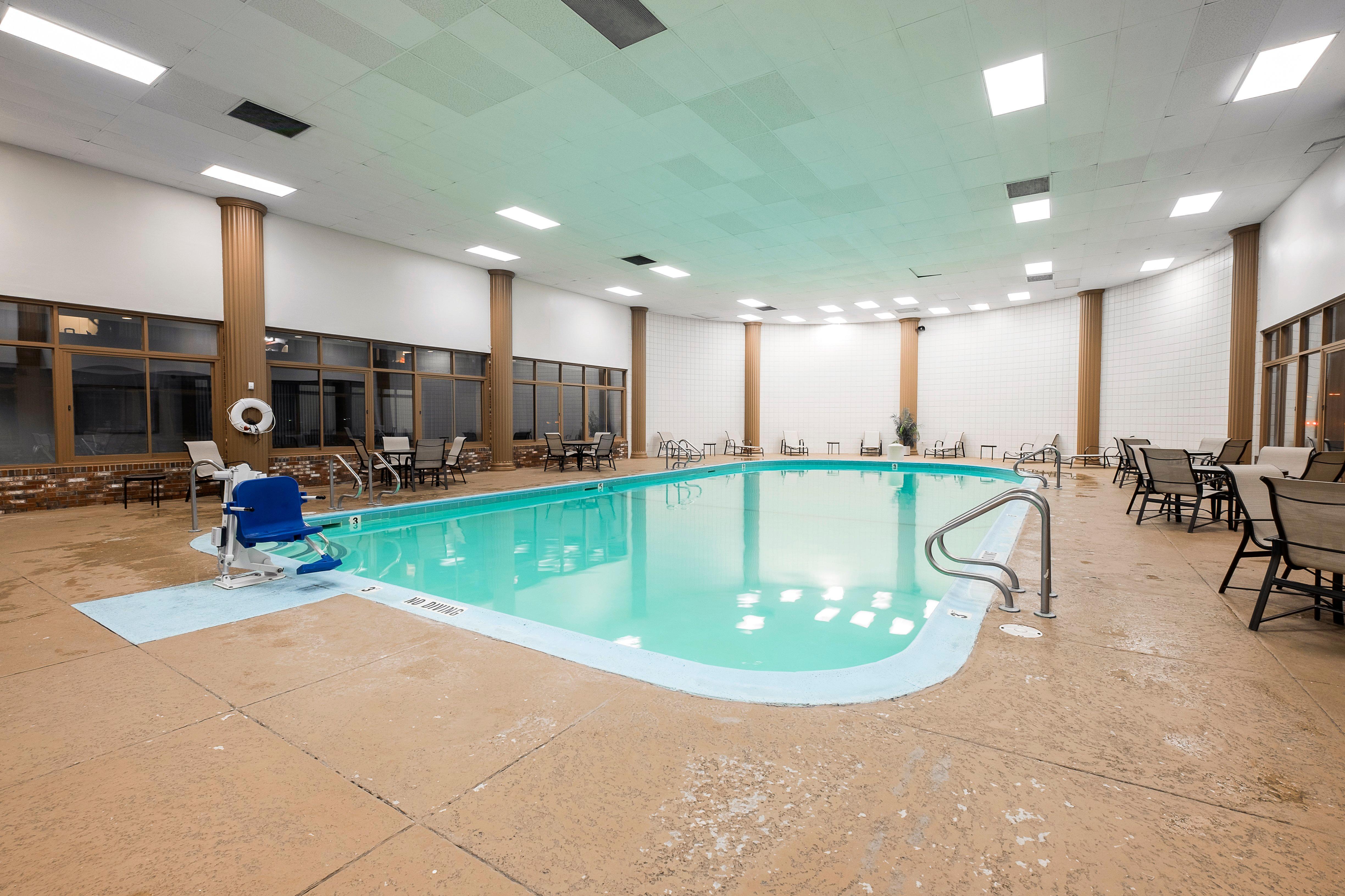 Red Roof Inn Plus+ Boston - Woburn/ Burlington Exterior foto