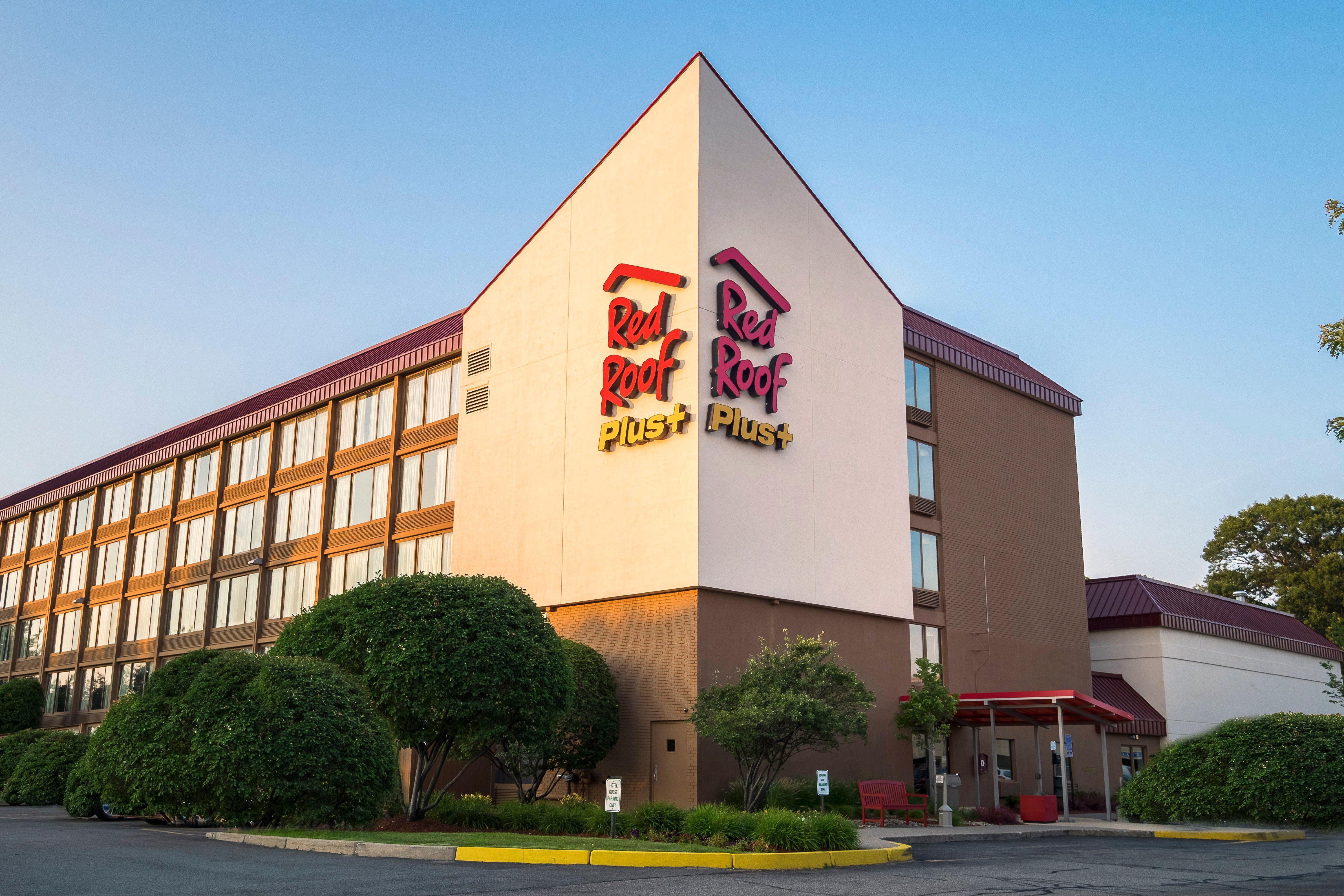 Red Roof Inn Plus+ Boston - Woburn/ Burlington Exterior foto